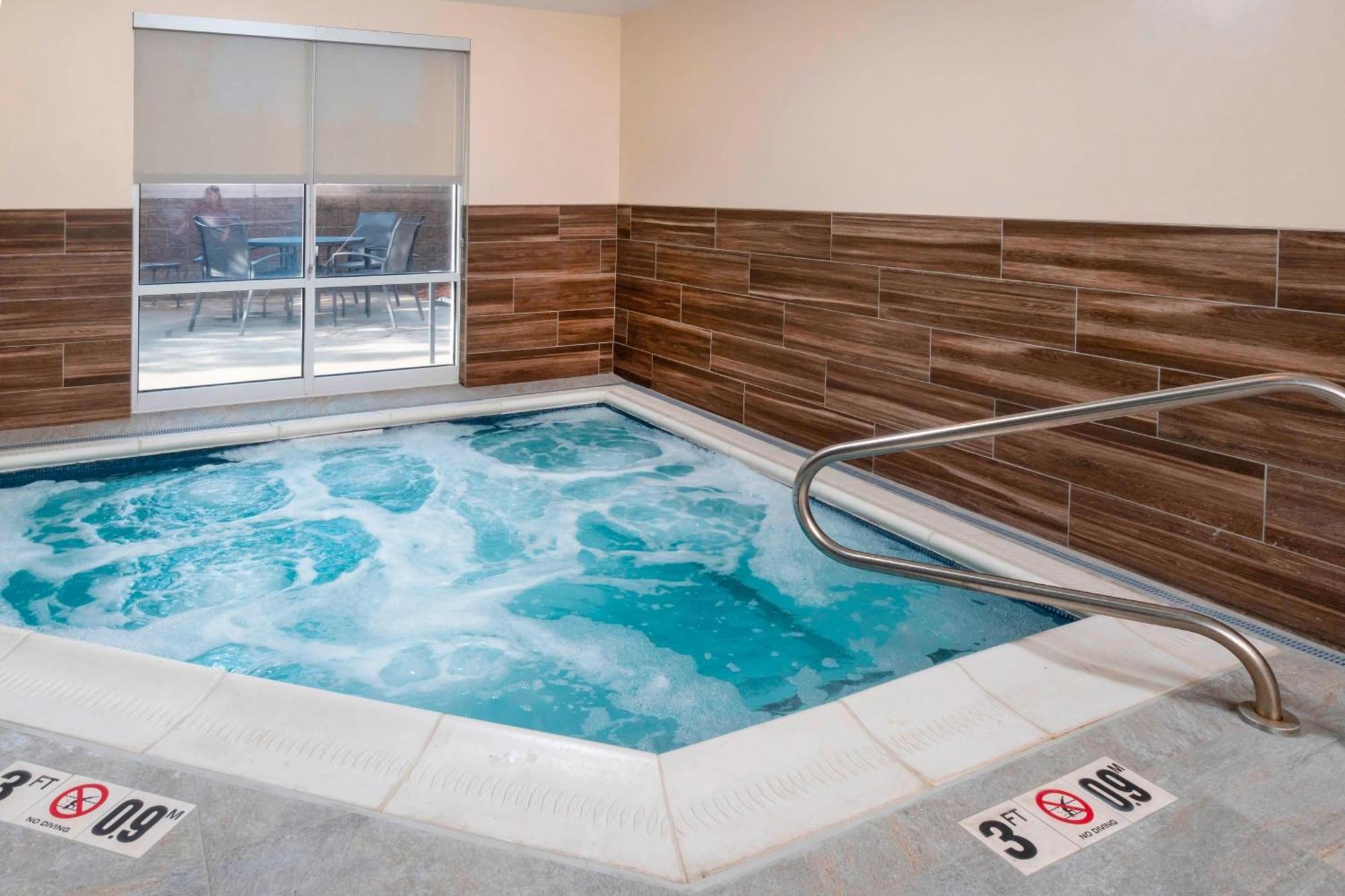 Fairfield Inn & Suites Bend Downtown Ngoại thất bức ảnh